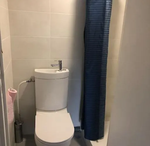 Entier Entree Autonome Ch,sdd,cs Privatives Apartmán Aussonne