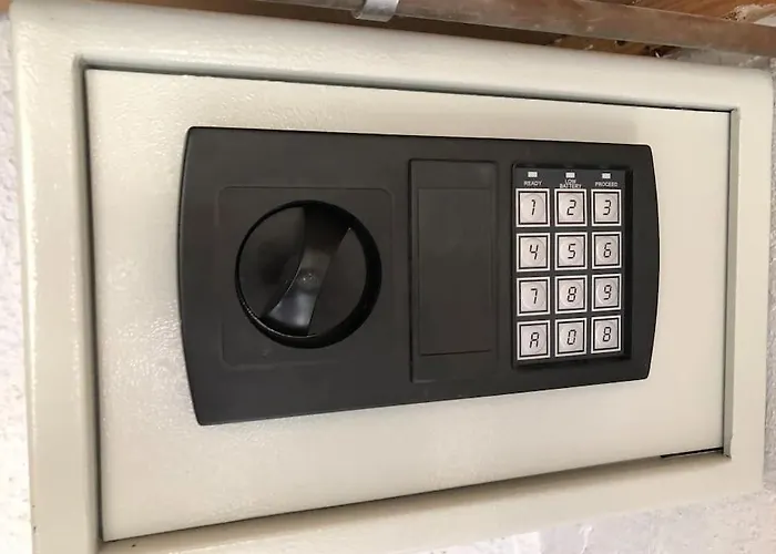 Entier Entree Autonome Ch,sdd,cs Privatives Aussonne