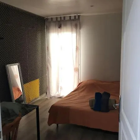 Entier Entree Autonome Ch,sdd,cs Privatives Apartament